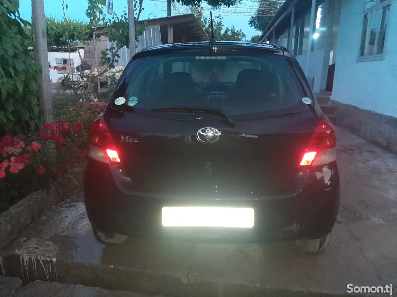 Toyota Vitz 2008 · 1.1 AT