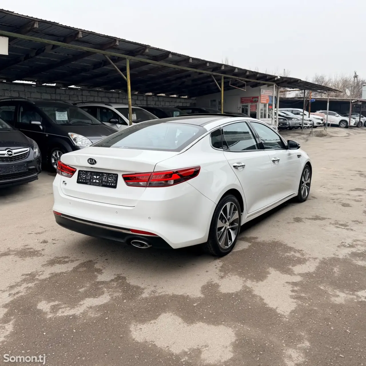 Kia K5 2016 · 1.7 AT