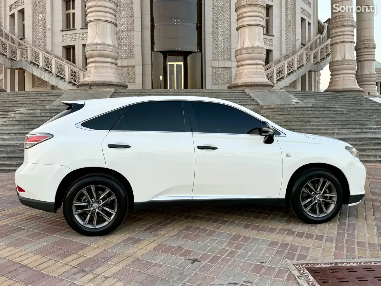 Lexus RX series 2013 · 3.5 AT