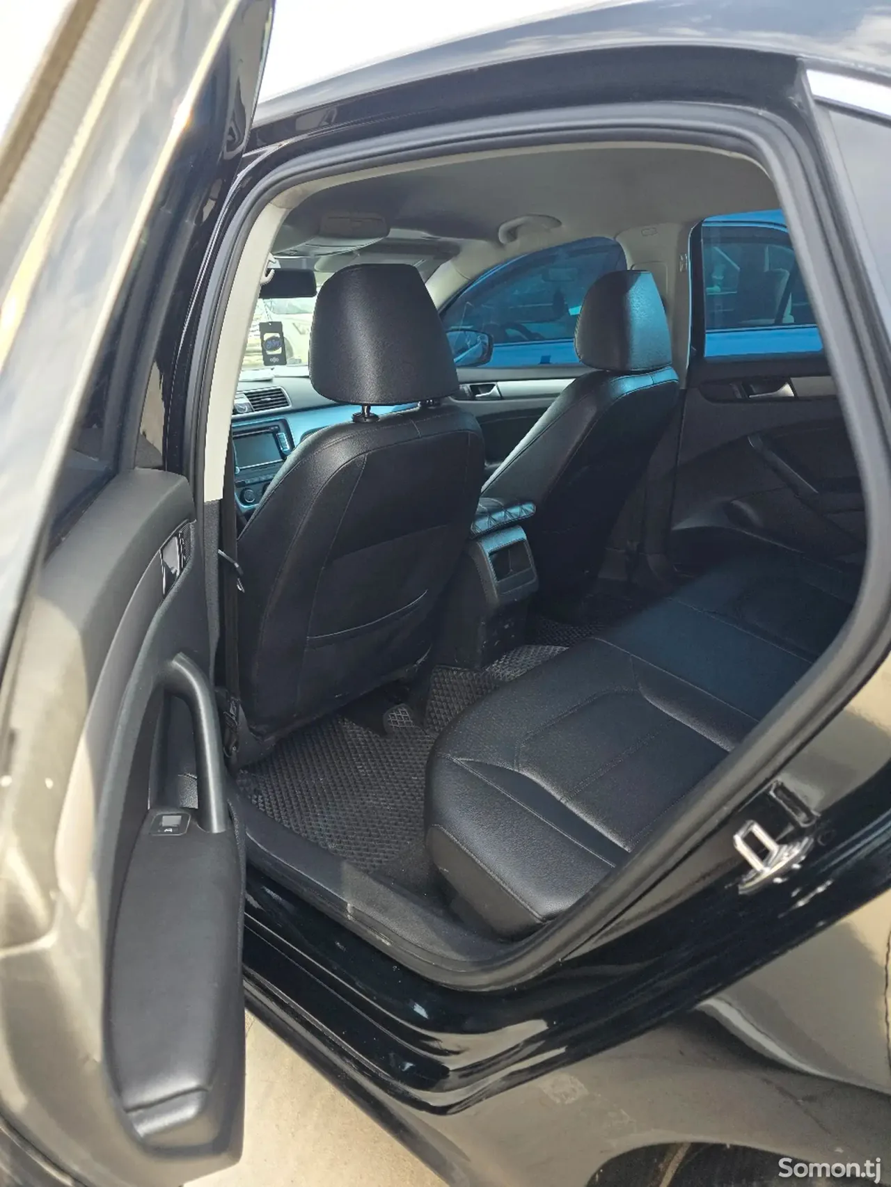 Volkswagen Passat 2015 · 1.8 AT