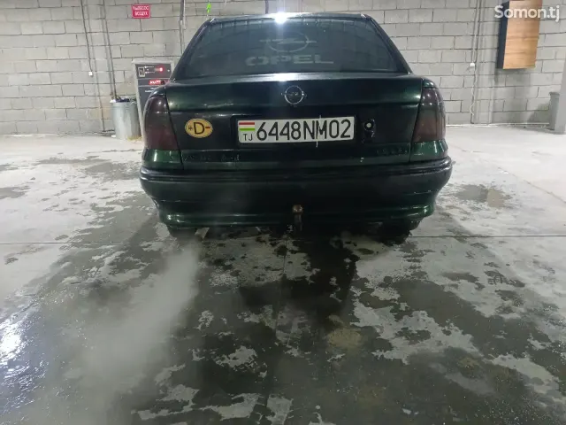 Opel Astra F 1994 · 1.6 MT