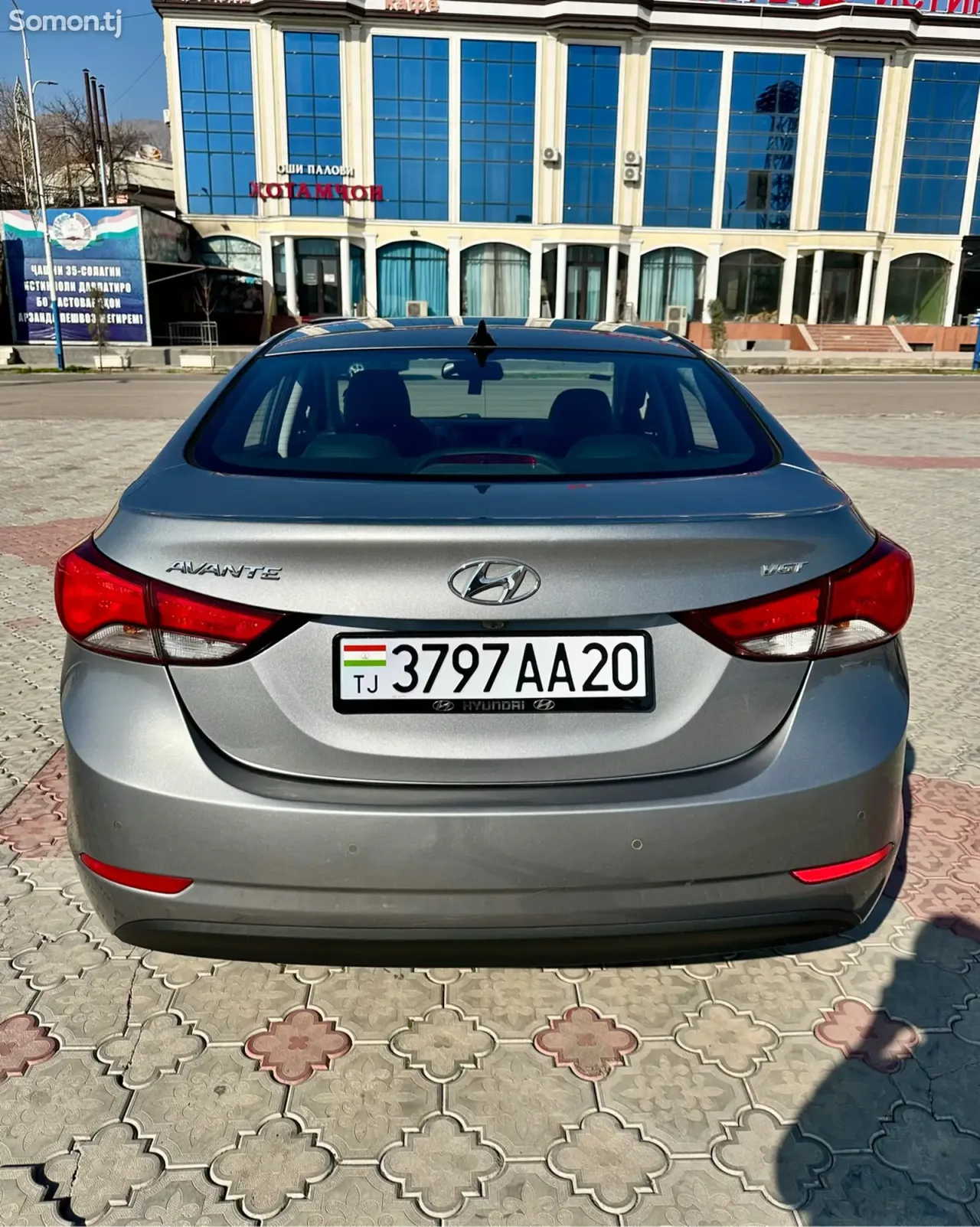 Hyundai Avante 2014 · 1.6 AT