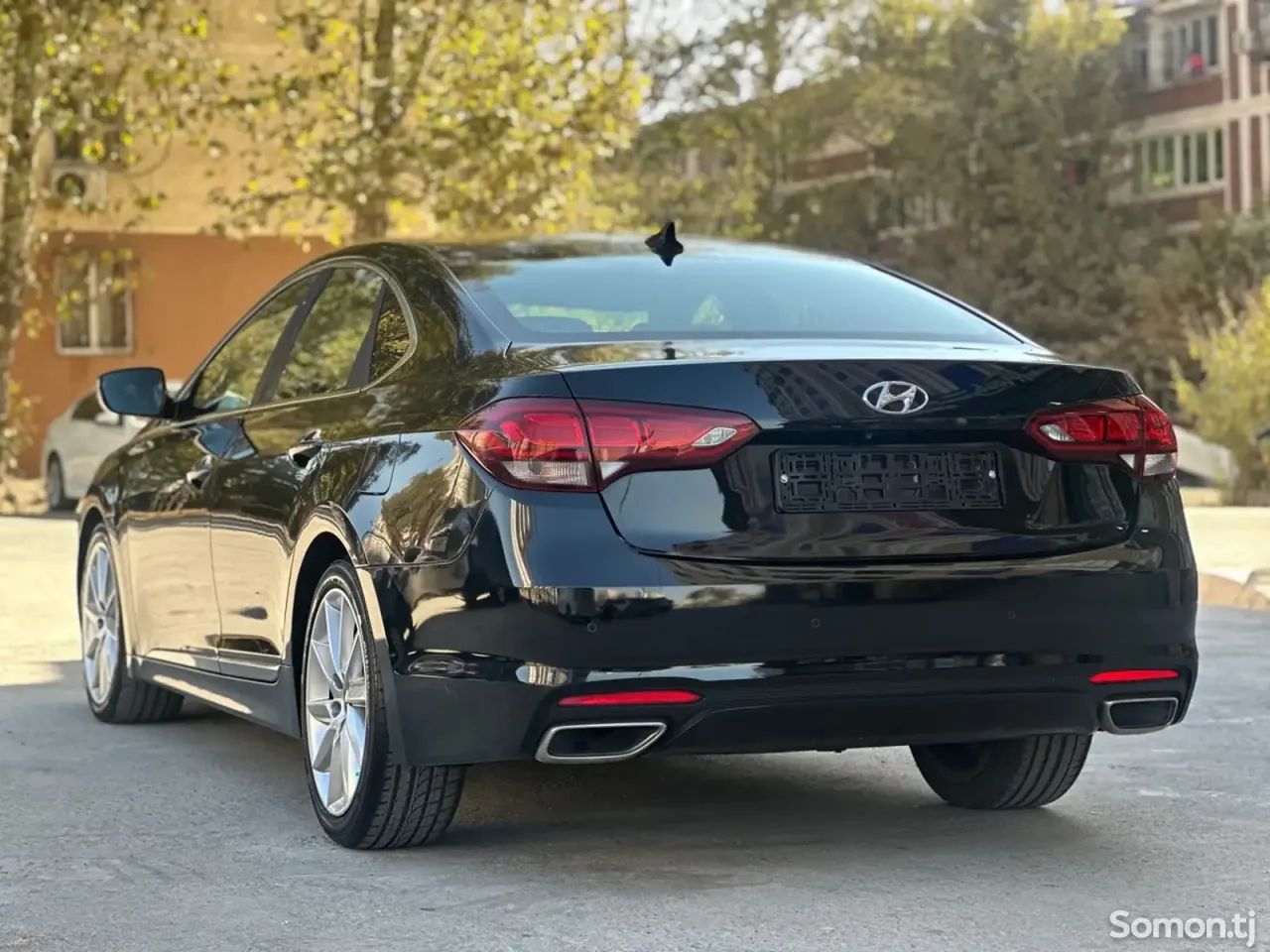 Hyundai Aslan 2014 · 3.0 AT