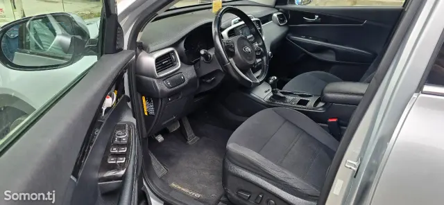 Kia Sorento 2016 · 2.4 AT