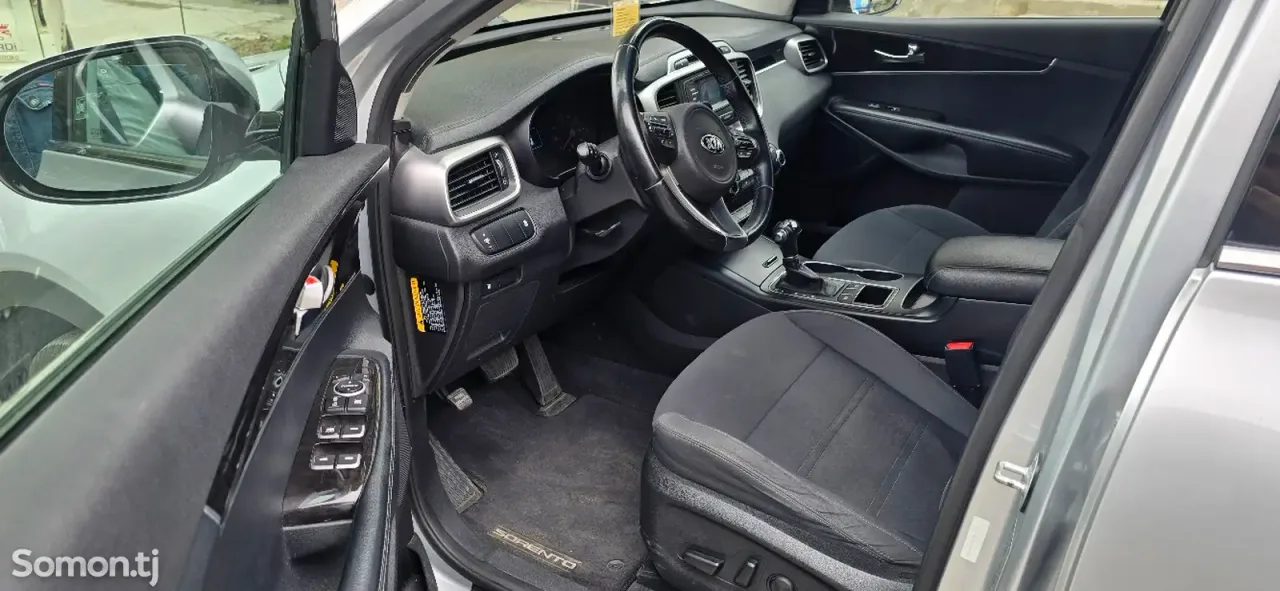 Kia Sorento 2016 · 2.4 AT