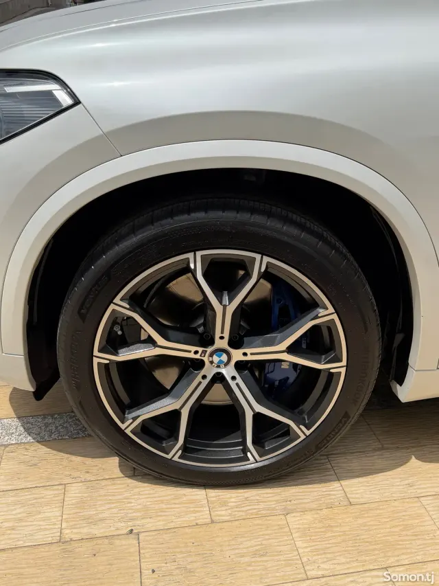 BMW X5 2019 · 3.0 AT