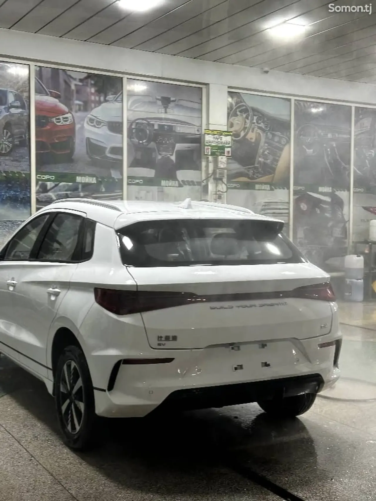 BYD E2 2025 · AMT