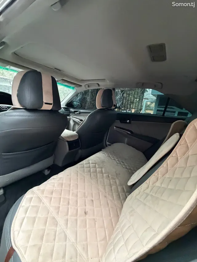 Toyota Camry 2013 · 3.5 AT