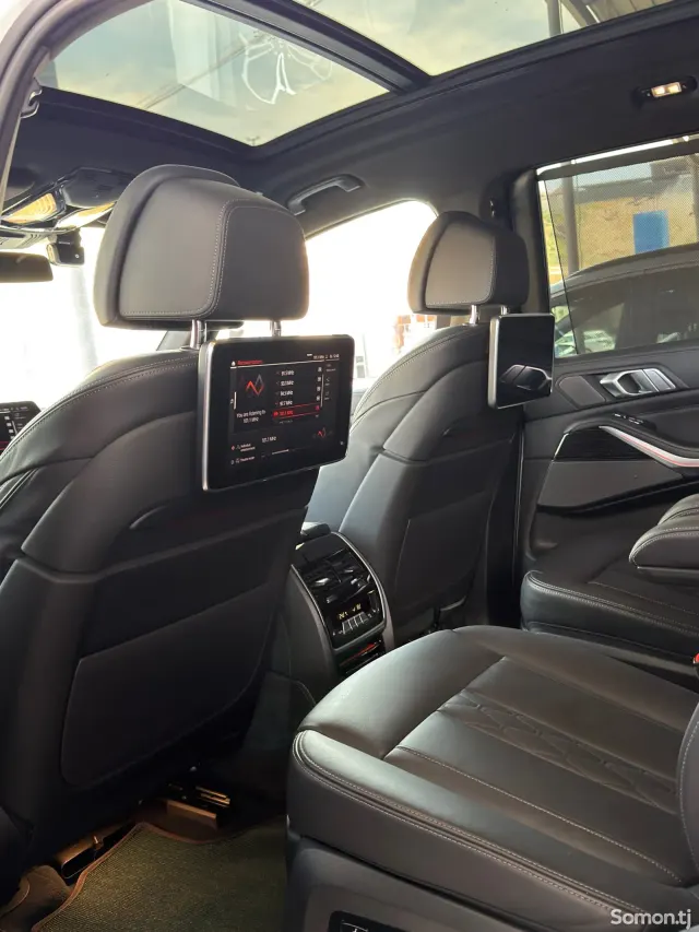 BMW X7 2021 · 3.0 AT