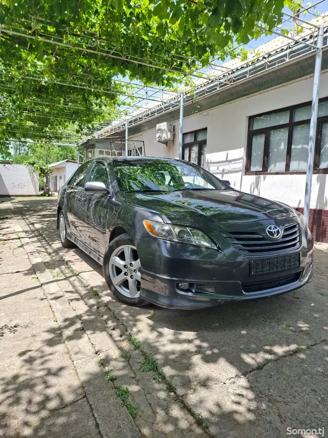 Toyota Camry 2009 · 2.4 AT