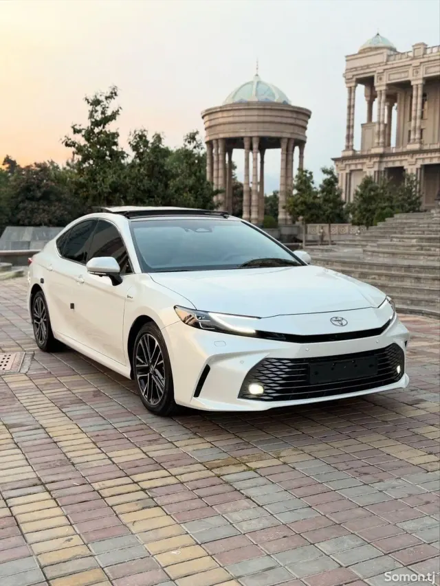 Toyota Camry 2026 · 2.5 AT