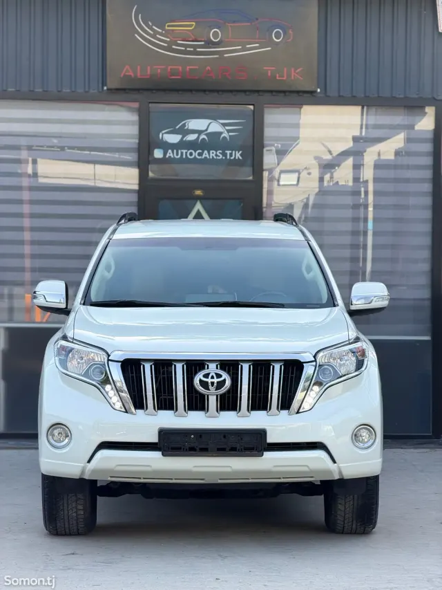 Toyota Land Cruiser Prado 2015 · 4.0 AT
