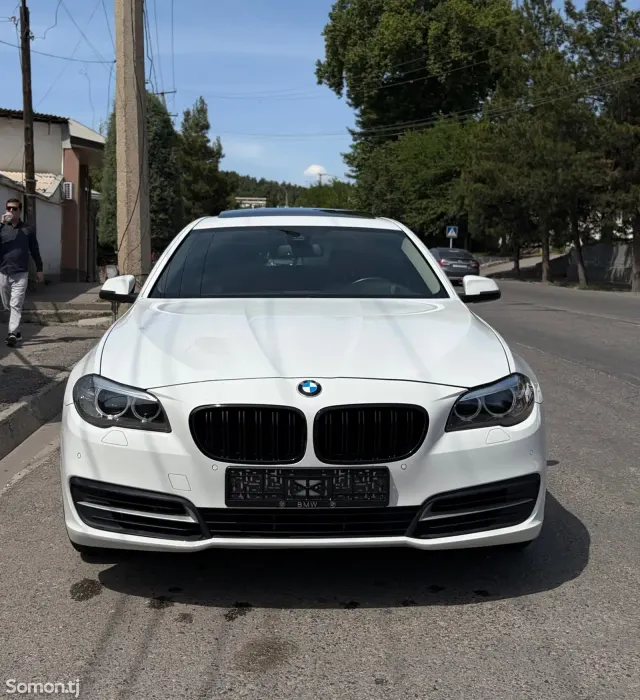 BMW 5 series 2015 · 2.0 AT
