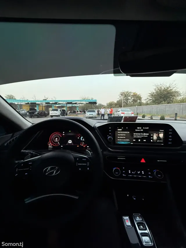 Hyundai Sonata 2022 · 2.5 AT