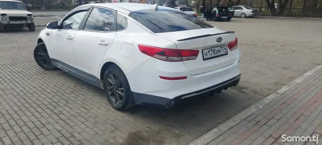 Kia Optima 2019 · 2.0 AT