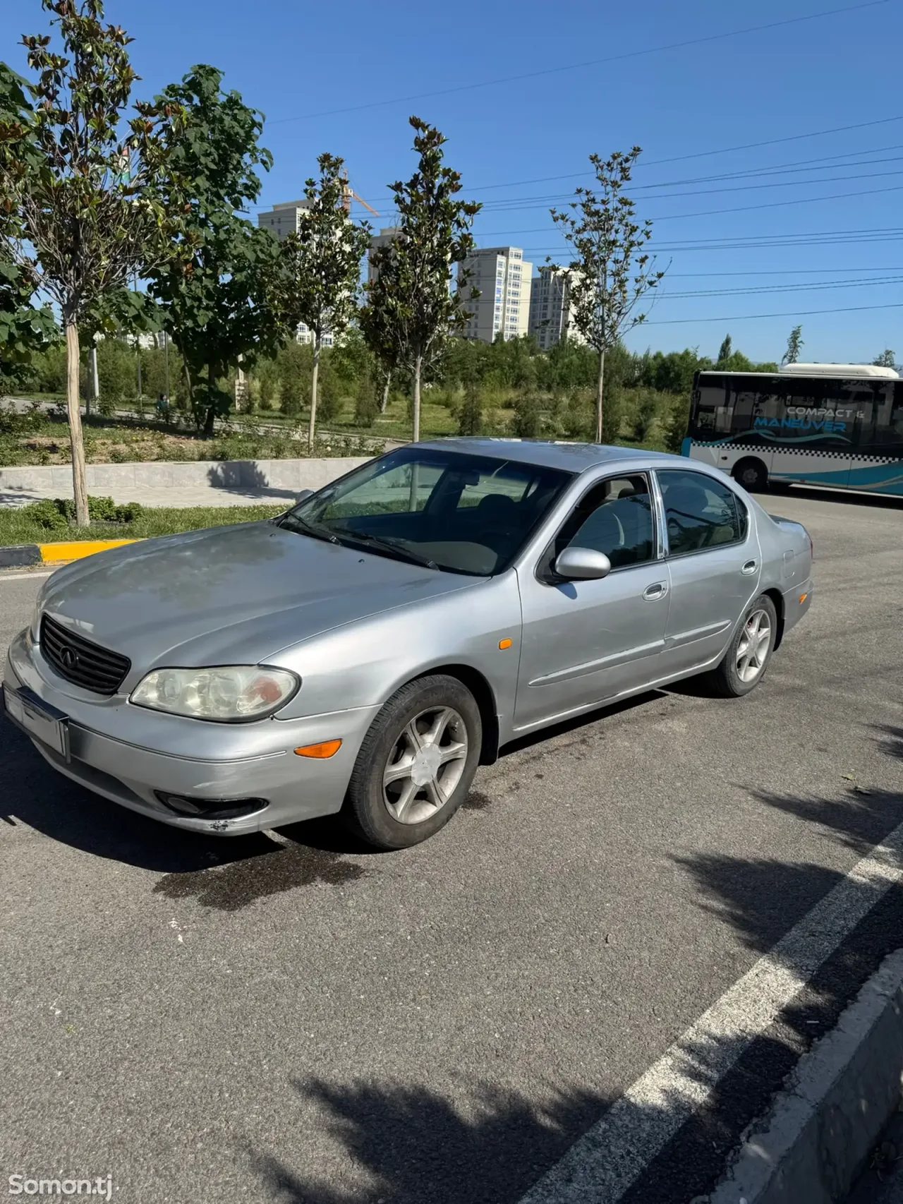 Nissan Maxima 2004 · 2.0 AT