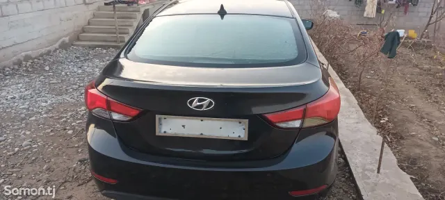 Hyundai Elantra 2016 · 1.6 MT