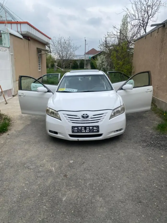 Toyota Camry 2009 · 2.4 AT