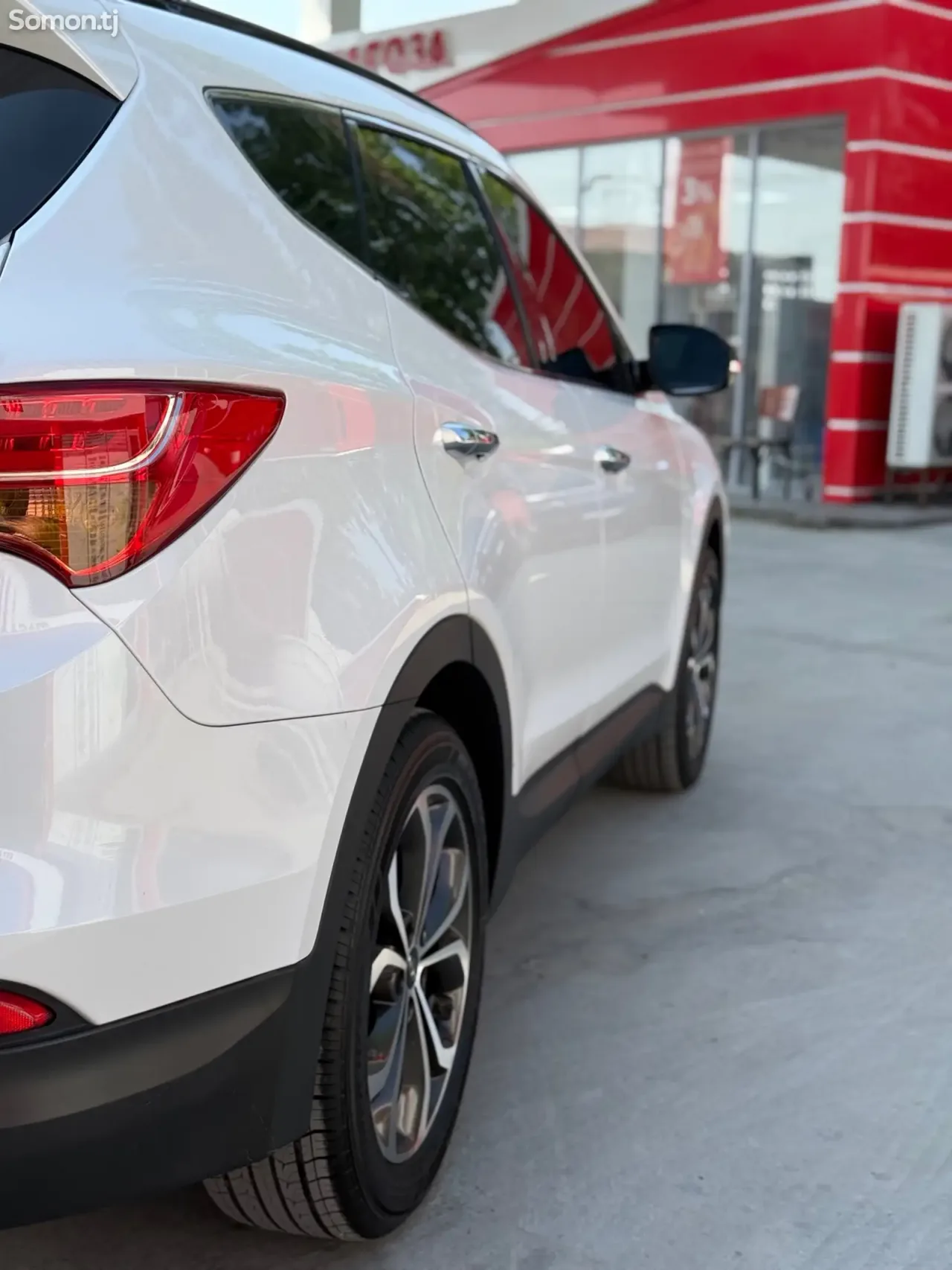 Hyundai Santa Fe 2015 · 2.0 AT