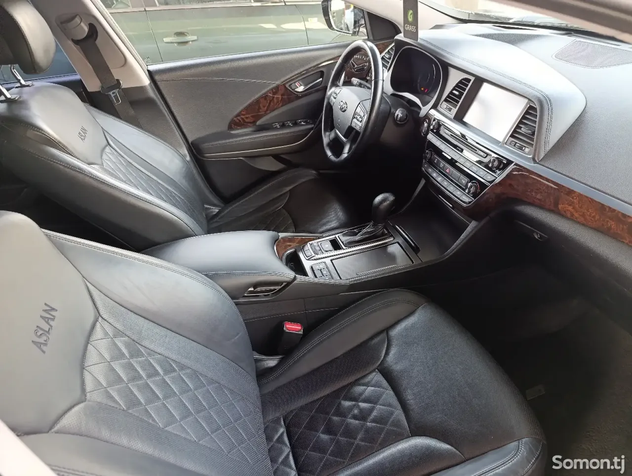 Hyundai Aslan 2014 · 3.0 AT