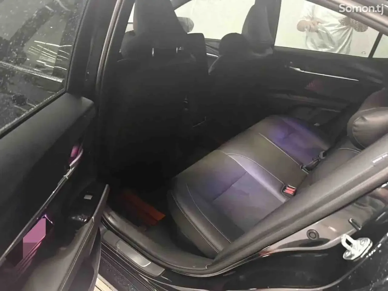 Toyota Camry 2025 · 2.0 AT