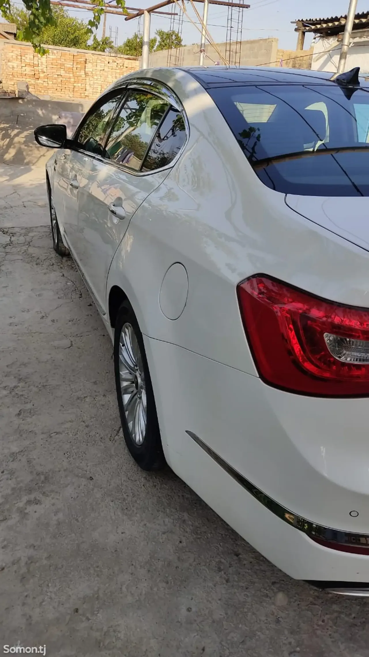 Kia K7 2014 · 3.0 AT