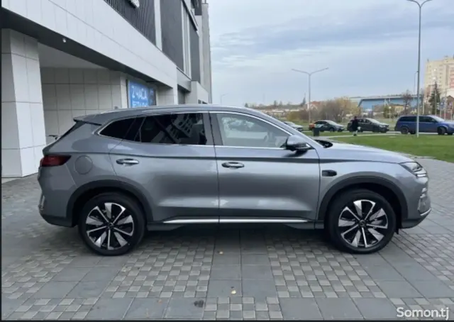 BYD Song Plus 2025 · AT