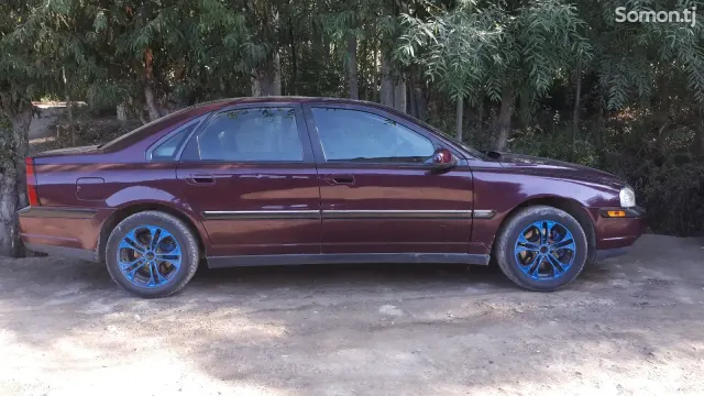 Volvo S80 1999 · 1.8 MT