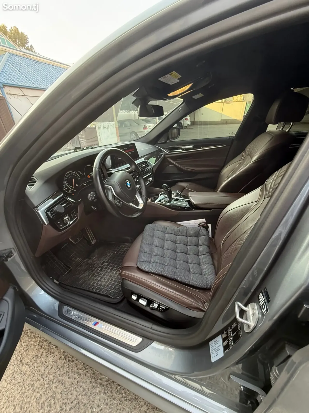 BMW 5 series 2017 · 3.0 AT