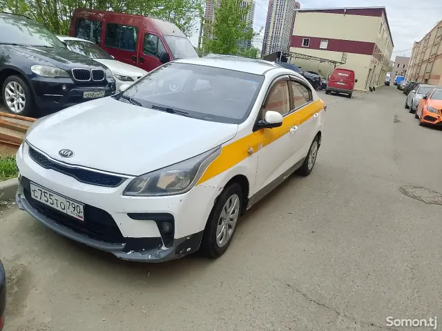 Kia Rio 2017 · 1.4 AT