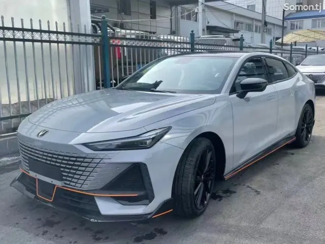 Changan UNI-V 2025 · 1.5 AT