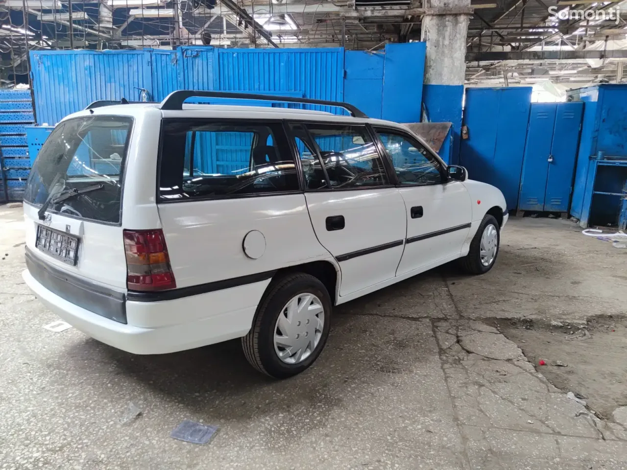 Opel Astra F 1997 · 1.6 MT