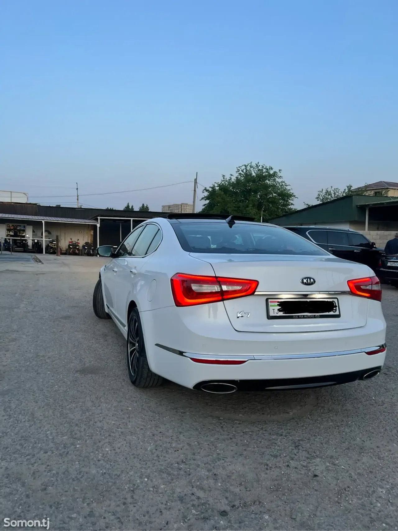 Kia K7 2015 · 2.4 AT