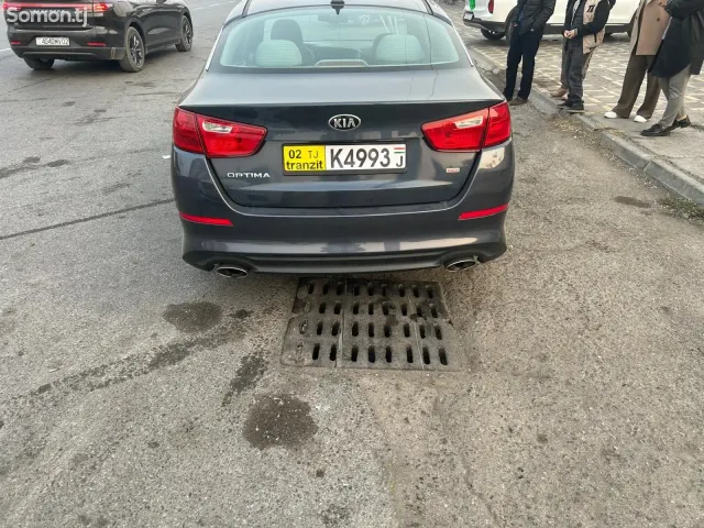 Kia Optima 2015 · 2.4 AT