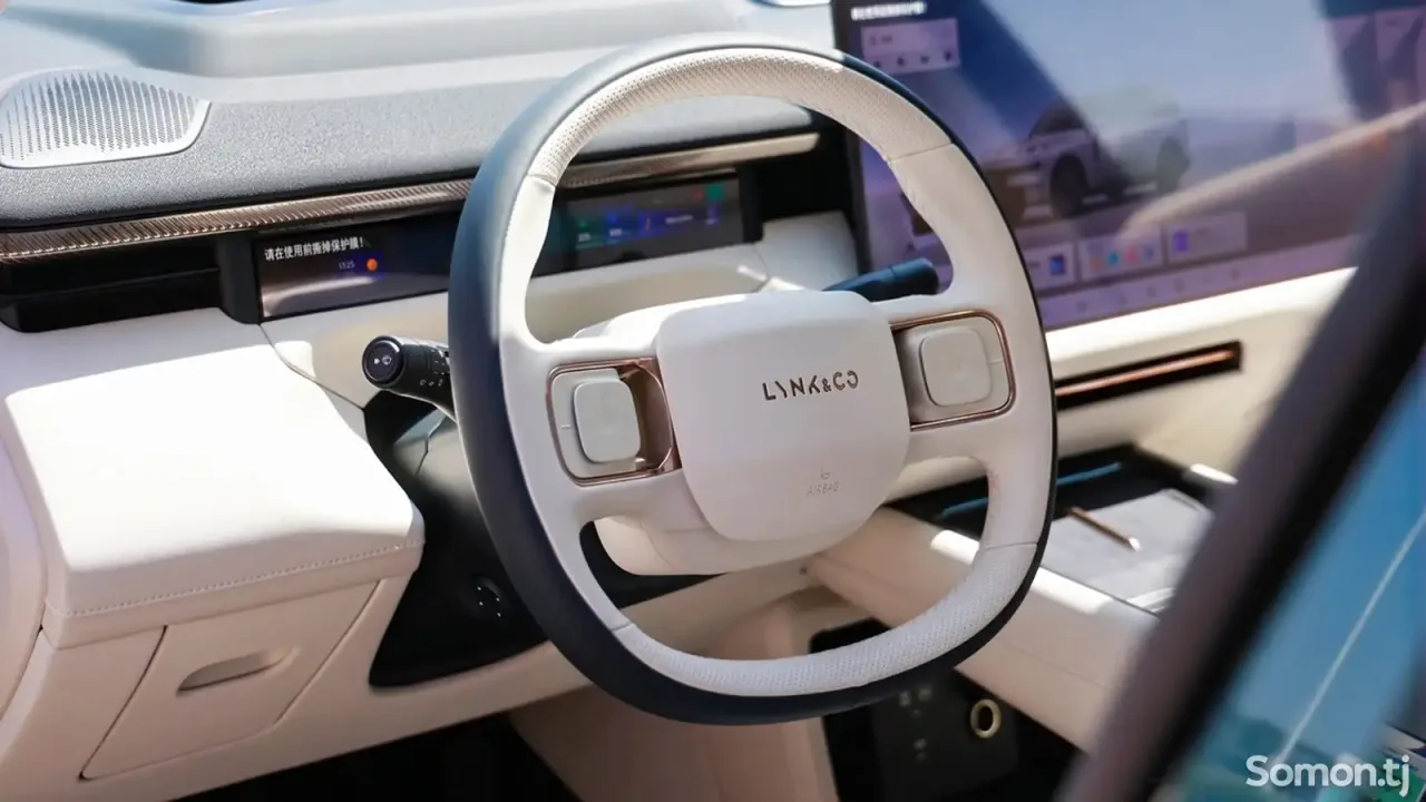 Lynk & Co Другая модель 2026 · AT