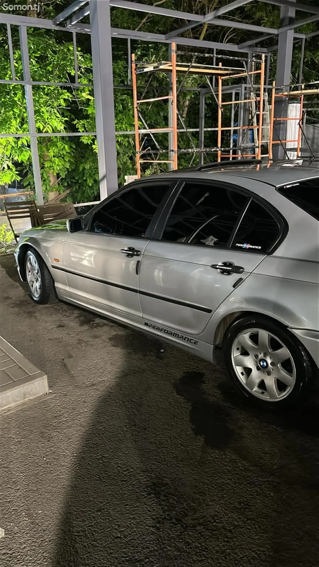 BMW 3 series 1998 · 1.8 MT