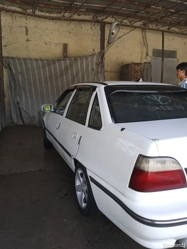 Daewoo Nexia 1995 · 1.6 MT