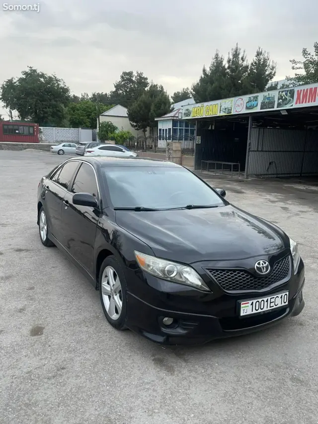 Toyota Camry 2011 · 2.5 AT