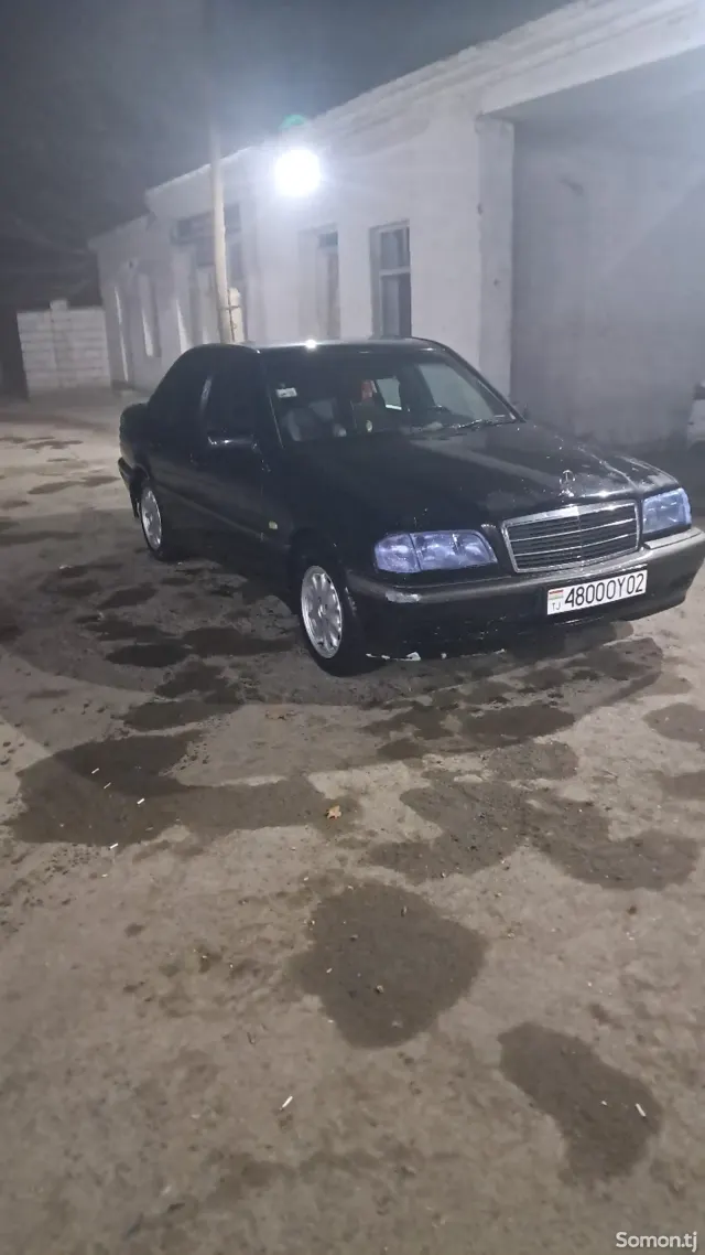 Mercedes-Benz C class 2000 · 1.8 AT