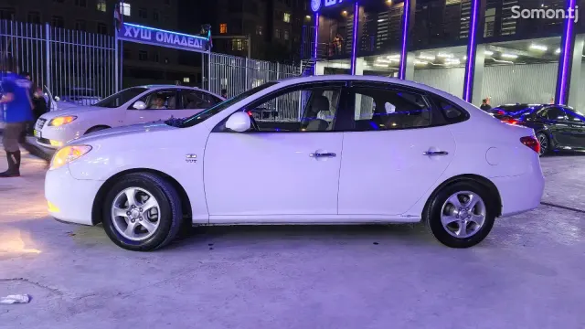 Hyundai Avante 2008 · 1.6 AT