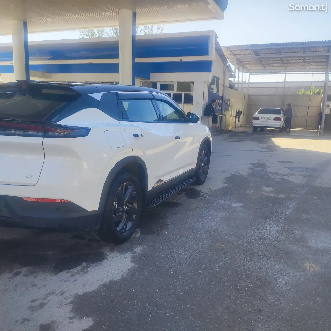 Dongfeng L7 2025 · AT