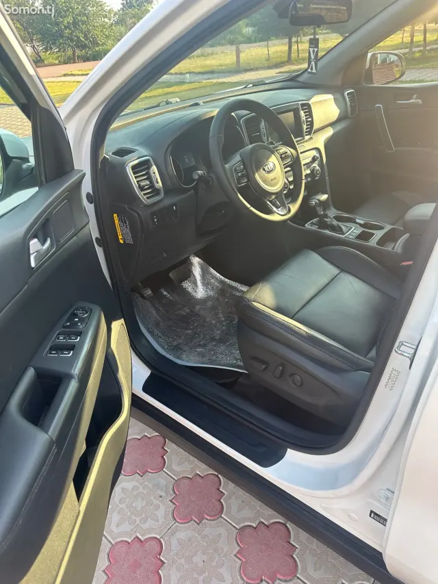 Kia Sportage 2017 · 2.4 AT