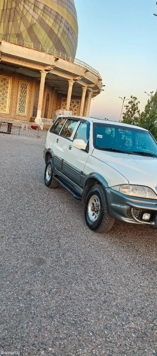 Ssang Yong Musso 2002 · 2.9 MT