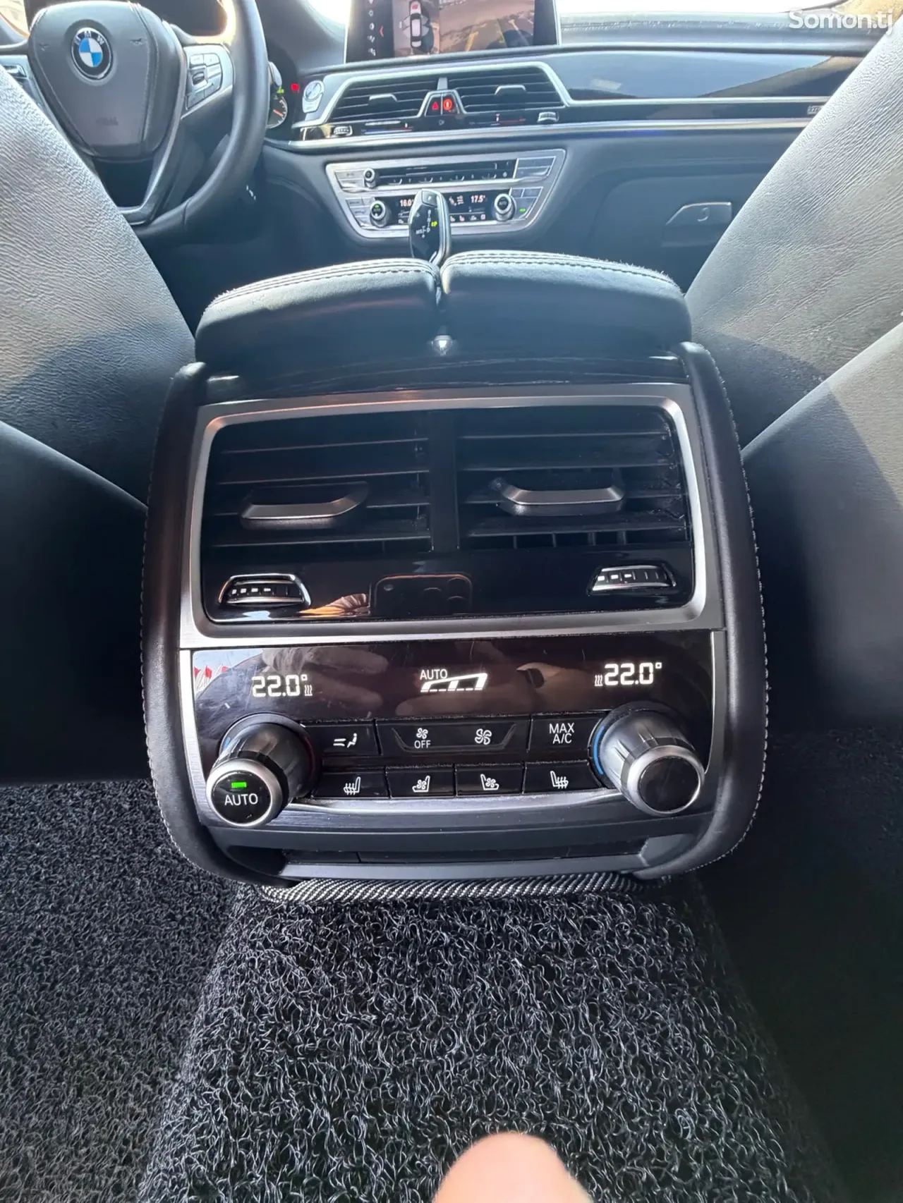 BMW 7 series 2016 · 3.5 AT
