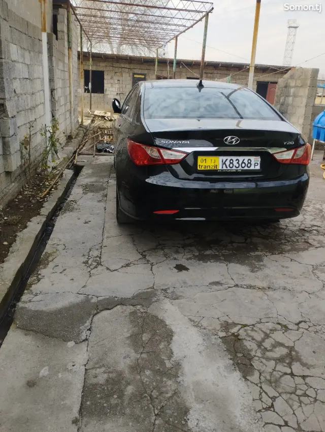 Hyundai Sonata 2010 · 2.0 AT