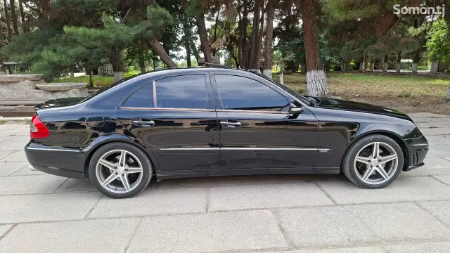 Mercedes-Benz E class 2009 · 3.5 AT