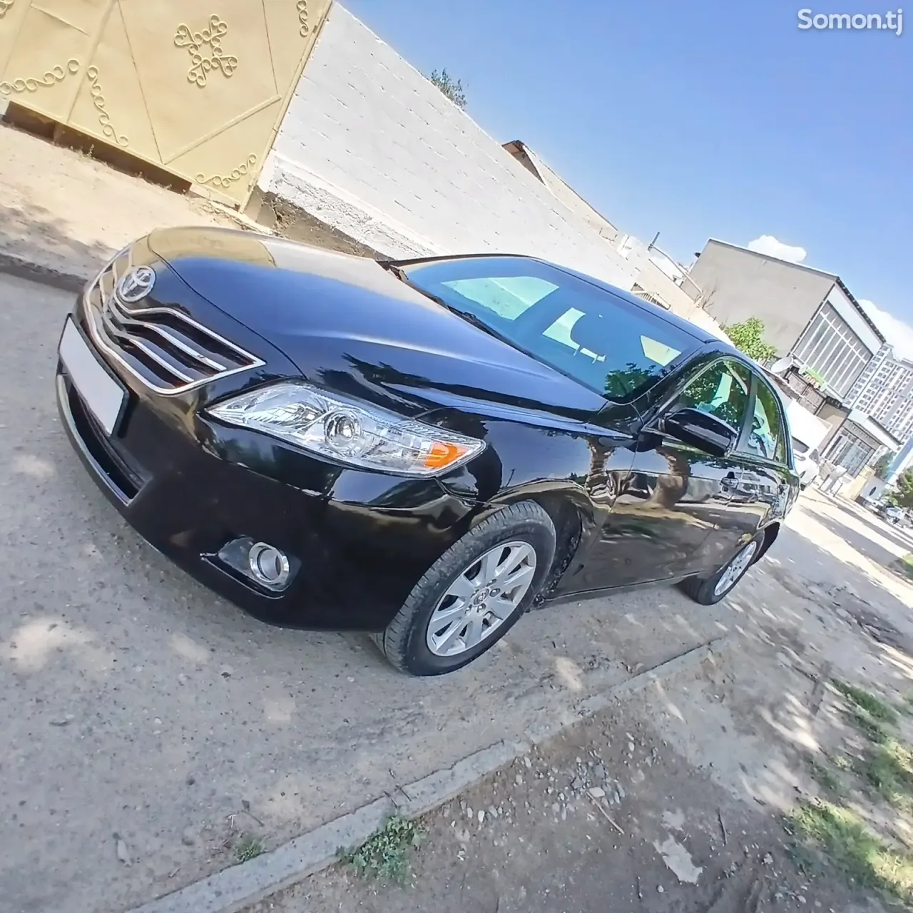 Toyota Camry 2010 · 2.5 MT