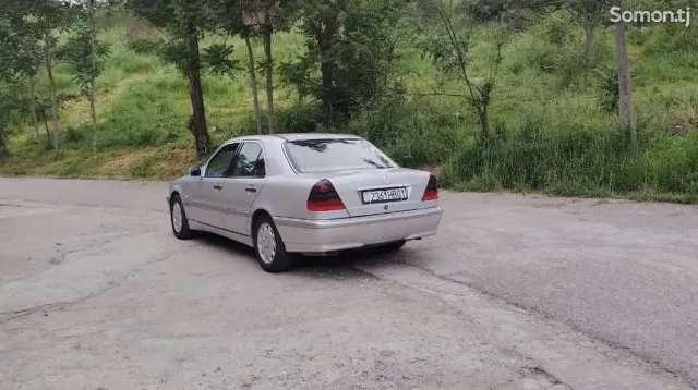 Mercedes-Benz C class 1997 · 2.0 AT