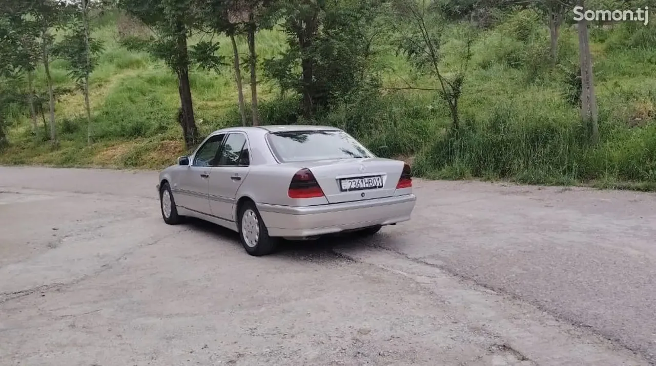 Mercedes-Benz C class 1997 · 2.0 AT