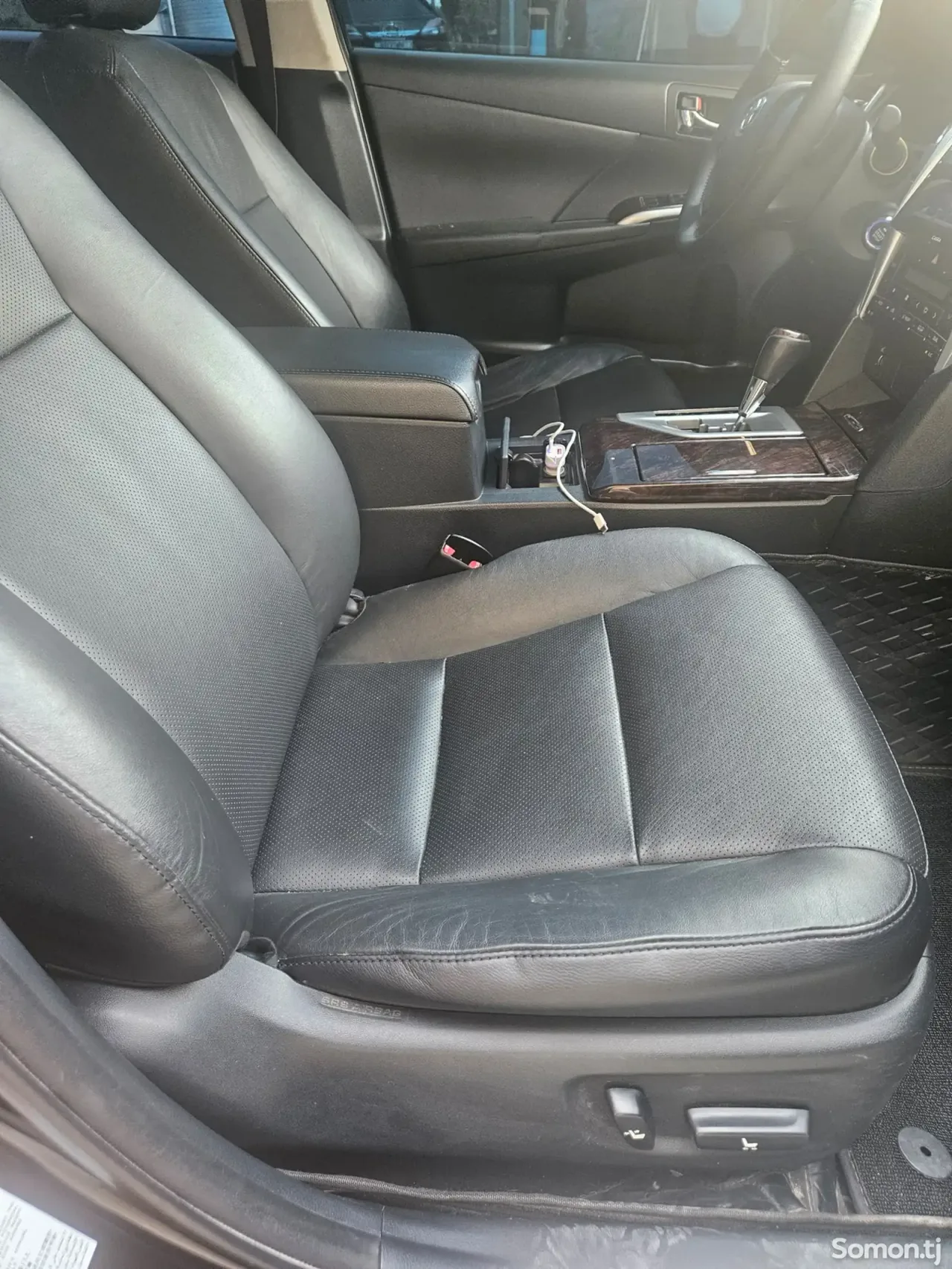 Toyota Camry 2016 · 2.0 AT